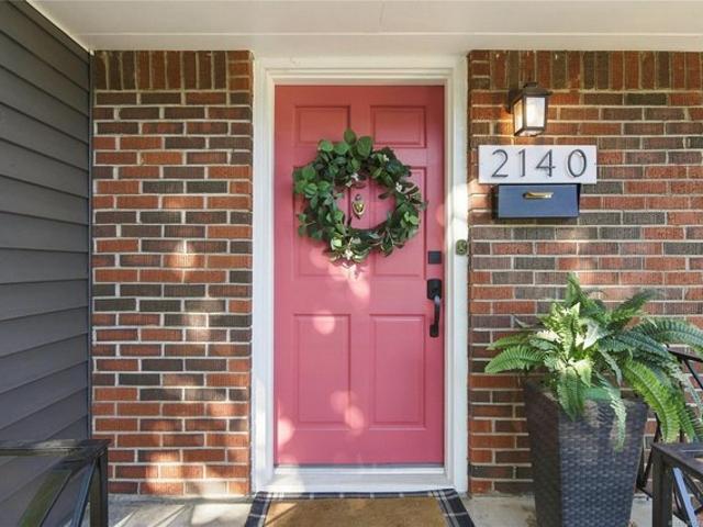 2140 S Columbia Ave, Tulsa, OK 74114