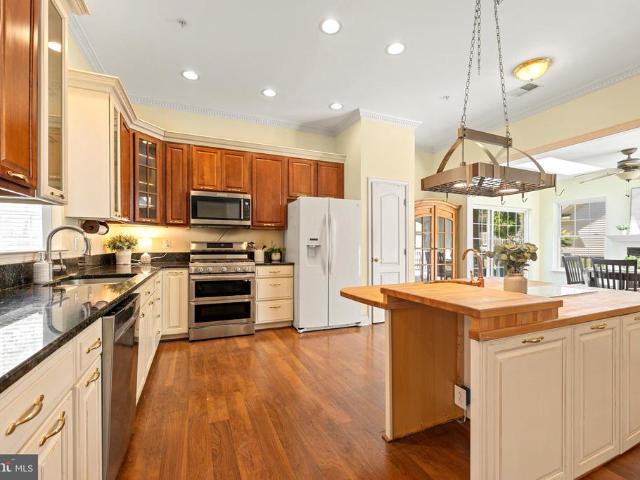 2140 Vittoria Court # 66
