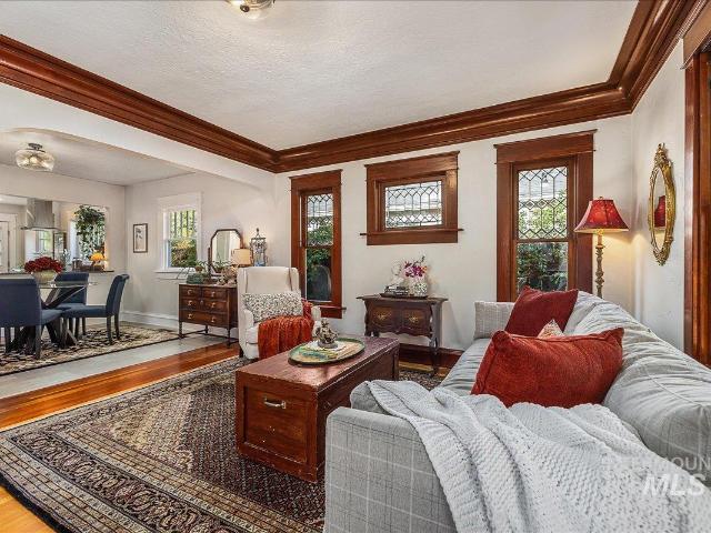 2141 N. 15th St