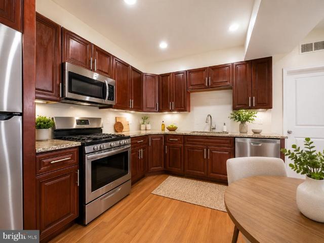 2141 N 18Th Street