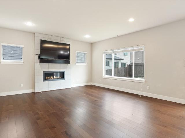 2141 RD Drive SE