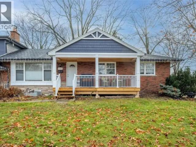 2142 PARKWAY Drive Unit# Lower — 2 Bedroom