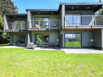 214 4305 Shingle Spit Rd, Hornby Island, BC, V0R 1Z0 commerc.