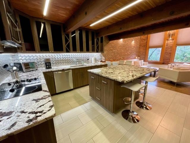 214 Carrall Street #202