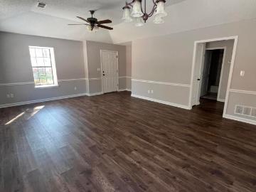 214 Circle Gate Drive