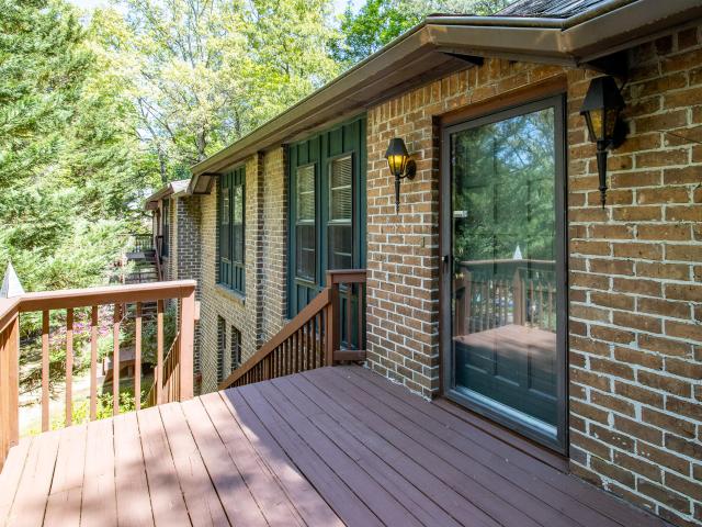 214 Cliftview Drive