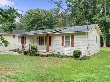 214 Ashland Dr, Stockbridge, GA 30281 | MLS #10684