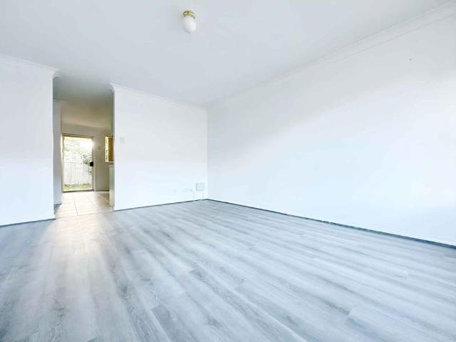 2/14 Boyd Street Blacktown