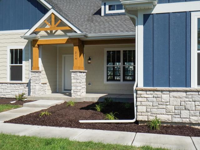 214 Burr Oak Circle