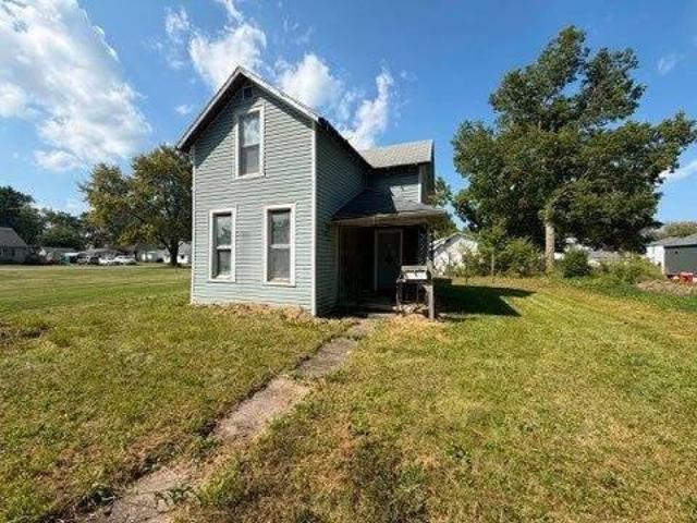 214 E James St, Bradford, OH 45308