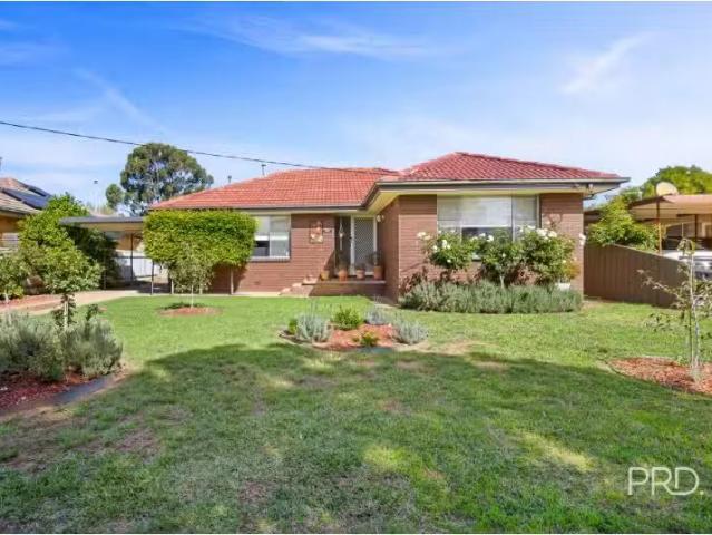 214 Fernleigh Rd, Ashmont House for rent Listed by Scott Jone.