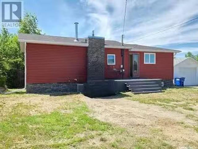 214 Flora Avenue, Swift Current Rm No. 137, SK, S0N 2Y0 hous.