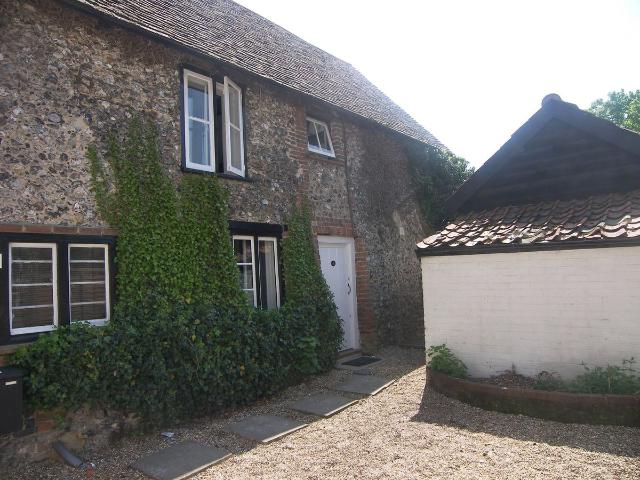 214 Lower Road, Bookham, Leatherhead KT23, 2 bed maisonette to rent, £1,650 pcm | PrimeLocation