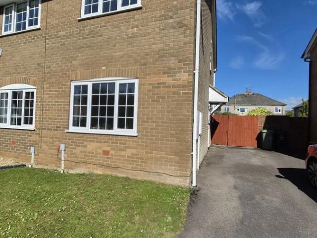214 Longs Drive, Yate BS37, 2 bed terraced house to rent, £1,250 pcm | PrimeLocation
