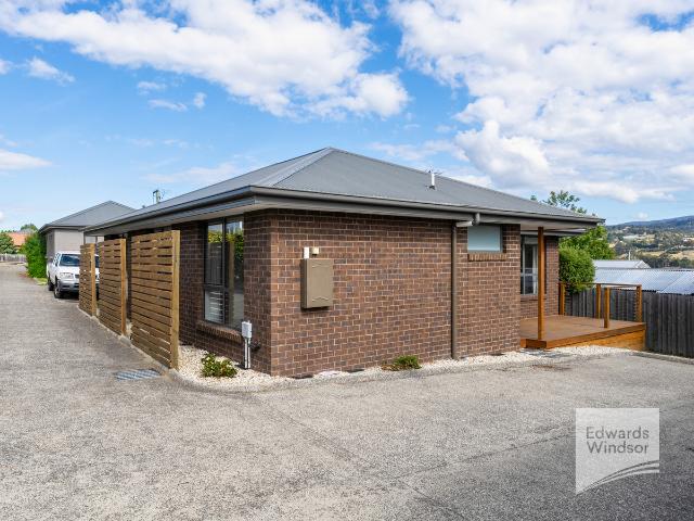 2/14 Lewan Avenue Kingston 7050 Australia Edwards Windsor