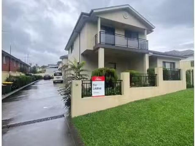 2/14 Northcote Street, Wollongong Townhouse for rent Listed b.
