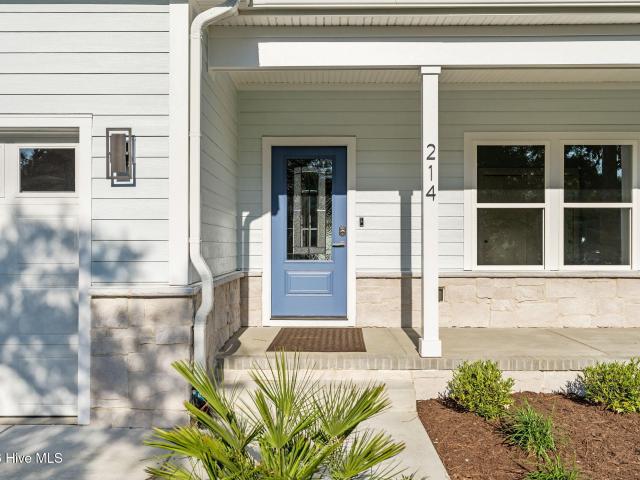 214 NE 38th Street