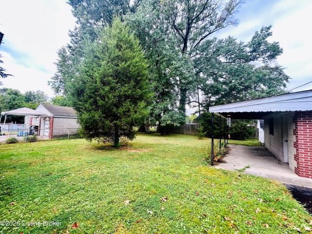 214 S Lillian Way