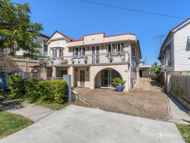 2/14 Scott Street