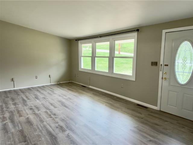214 Petrolia Rd