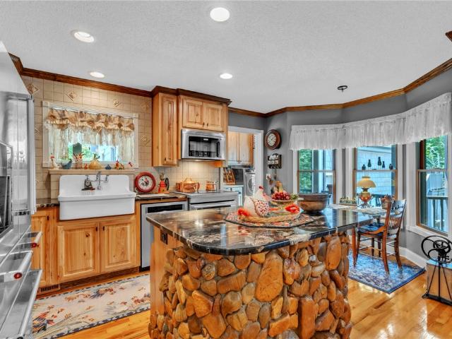214 Raven Cliff Road