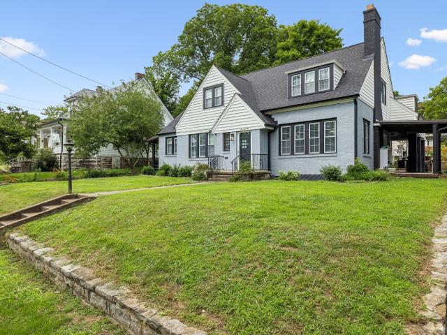 214 River St