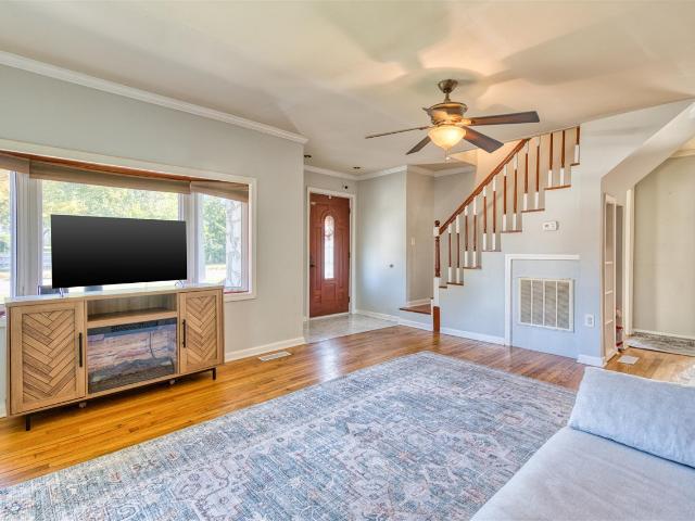 214 W 13th Avenue