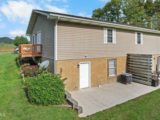 21543b Green Spring Road B