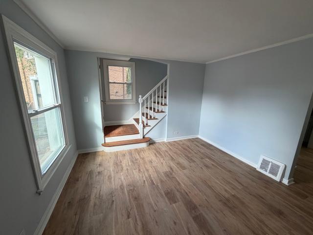 2154 E 97th Place