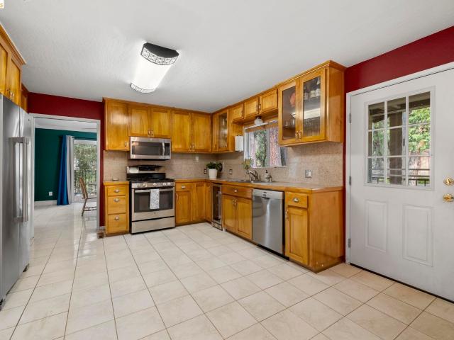 21550 Phoenix Lake Rd