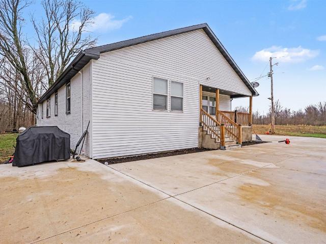 21556 5 / Street