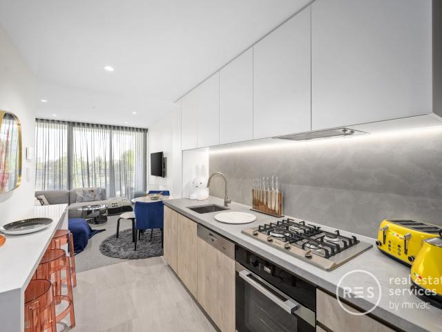 215/59 Stables Circuit Doncaster VIC