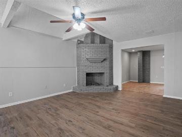 2156 Fleur De Lis Ct, Arlington, TX 76012 | MLS #21262