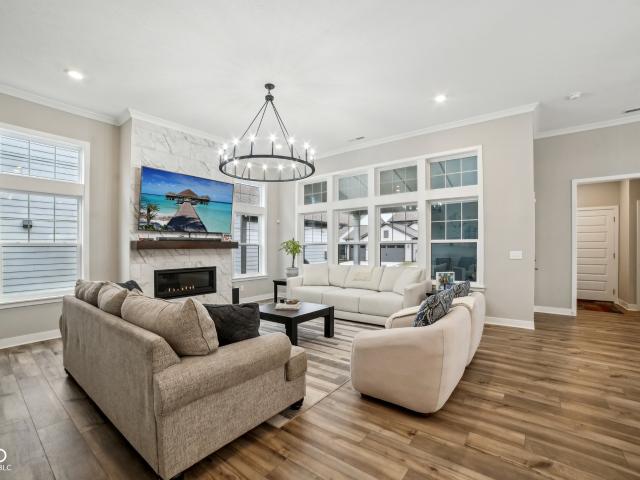2156 W 171st Street