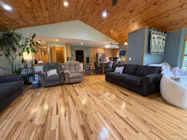 21584 Chassell Painesdale Road