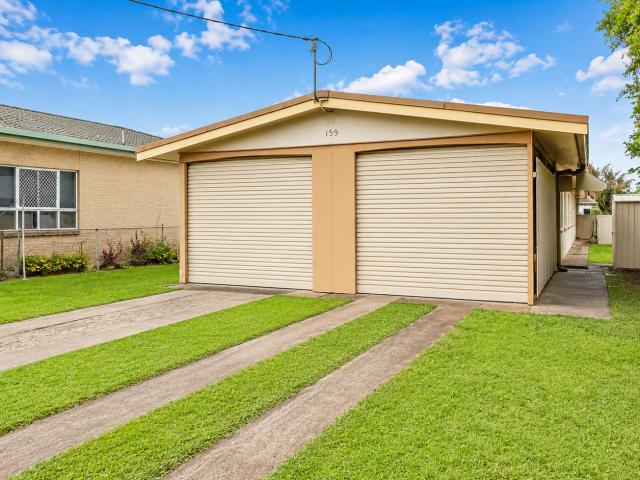 2/159 Landsborough Parade, Golden Beach