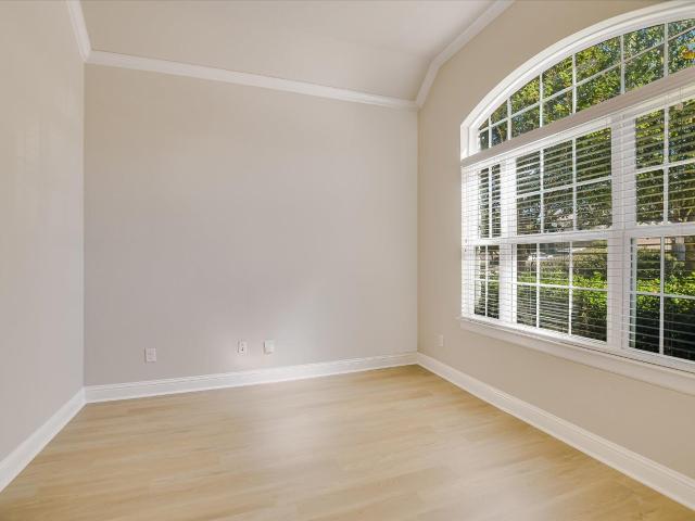 21508 Hines Ln