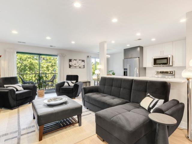 2150 Bouterse Street # 406D