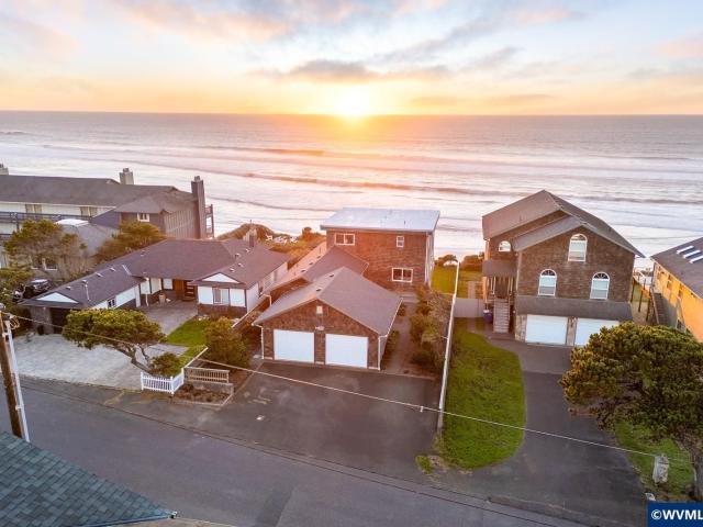 2151 NW Inlet Av, Lincoln City, US, OR