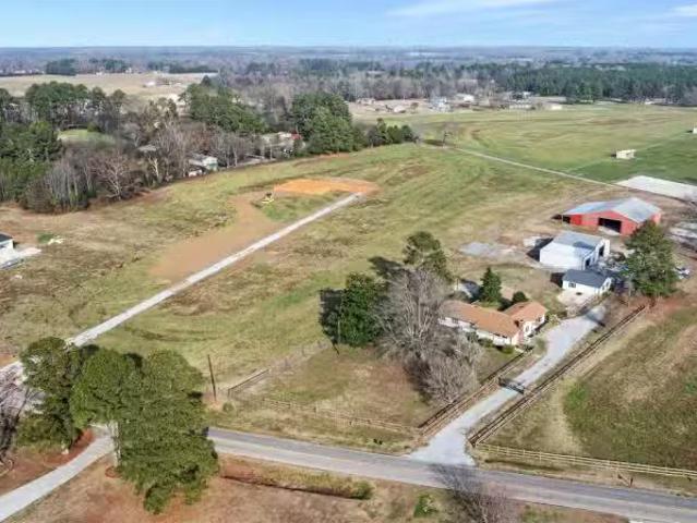 21528 EDGEWOOD RD, ATHENS, AL 35614