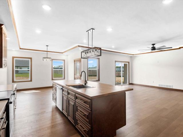 2153 moonflower dr