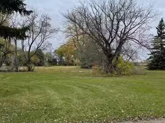 215 & 221 York Road W, Yorkton, SK, S3N 2V6 vacant land for.