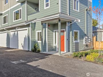 215 Corrin Avenue NW # A
