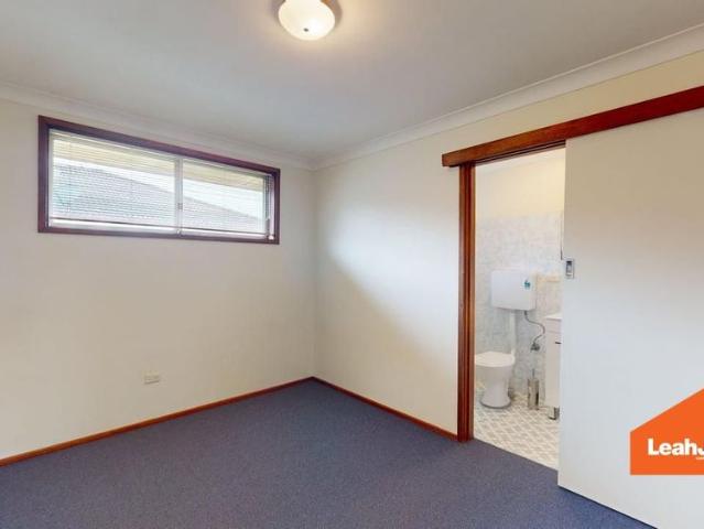 2/15 Clyde Street, Rutherford NSW 2320