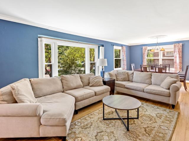 215 Alpine Way