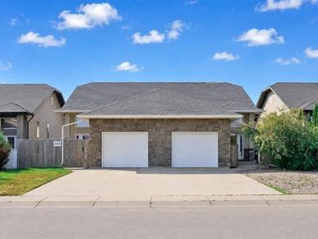 215 Augusta Boulevard, Warman, SK, S0K 4S1 house for sale | Listing ID SK046365 | Royal LePage