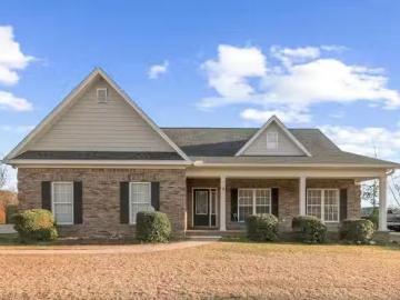 215 AZALEA LN, HEADLAND, AL 36345