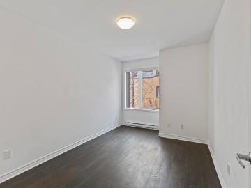 Apartment for rent in T, Brossard - Parking