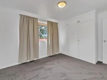2/15 Biraban Place, Macquarie
