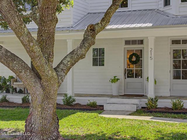 215 Blue Heron Cove